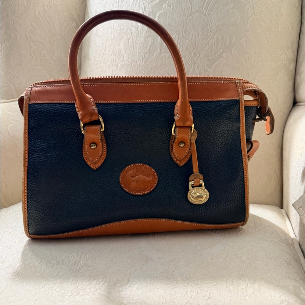 Vintage Dooney & Bourke Navy Handle Bag